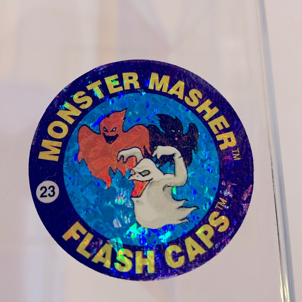 Monster Masher 23 holographic FLASH CAP Pog Slammer Whammer